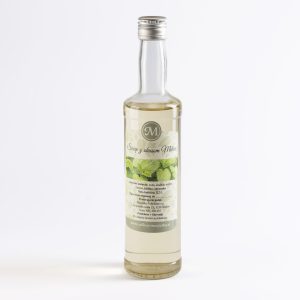 Domač melisin sirup iz Slovenije, ročno izdelan iz sveže melise in limone. Naravni sirup za limonado, ledeni čaj, napitke in sladice.
