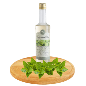 Domač melisin sirup 0,5 L iz Slovenije v steklenici