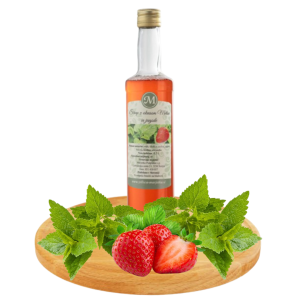 Domači melisin sirup z jagodami 0,5L za pripravo limonade, sladic in koktajlov. Ročno izdelan v Sloveniji – brez umetnih dodatkov in konzervansov.